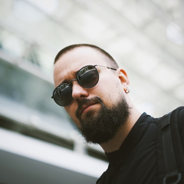 Ototurizm ve yolculuk temalı görsel